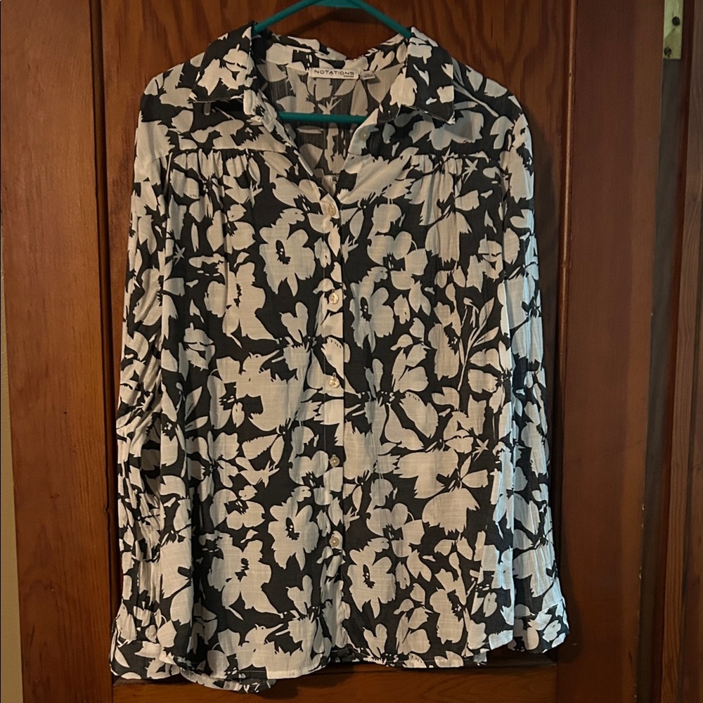 Notations Black and White Floral Button-Down Shirt